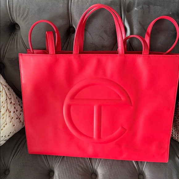 Telfar Bold Red Tote Bag - Picture 1 of 2